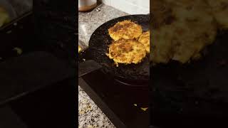 Crispy burger tikki explorepagespls shorts shortfeed trueline food motivation ytshorts love [upl. by Suryt522]