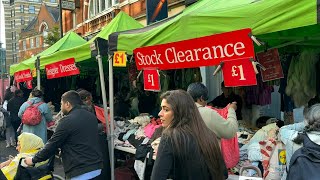 🇬🇧 LONDON STREET FOOD HISTORIC PETTICOAT LANE MARKET SPITALFIELDS MARKET LONDON CITY WALK 4K HDR [upl. by Lunn]