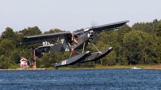 EXTREME short take off from water in float plane [upl. by Leugimsiul69]