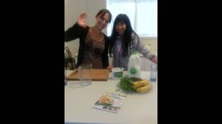 Candi Soo amp Sally show how to make HEALTHY SMOOTHIES Simple amp Easy in just 2 min [upl. by Geraldine]