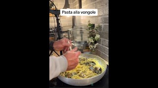 Spaghetti alle vongole [upl. by Wolbrom]