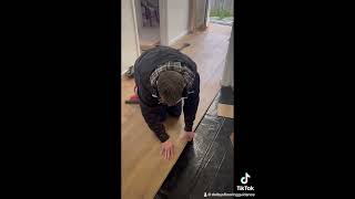 How to lay laminate flooring awkward situationsdiy tips doityourself [upl. by Schafer]