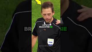 Der arme Schiedsrichter 😱  aber das Ende schiedsrichter verletzung fußball [upl. by Gauldin768]