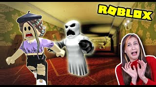 ROBLOX HOTEL GEEST STORY  ONTSNAPPEN UIT HET HORROR HOTEL  Lets Play Wednesday [upl. by Blanka699]