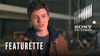 The 5th Wave Featurette Meet Zombie [upl. by Aiksas699]