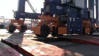 Unloading RTG PT Multi Terminal Iindonesia Port Of Tanjung Priok [upl. by Elene394]