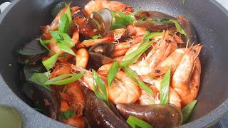 Buttered Shrimp with Tahong  madaliang luto [upl. by Anilet204]