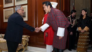 King Jigme Khesar Namgyel Wangchuck of Bhutan called on President Mukherjee at Rashtrapati Bhavan [upl. by Kusin]