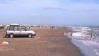 1993 augustus ZuidFrankrijk video 1 van 4  Camping De La Chapelette  Met Espace op het Strand [upl. by Ennael]