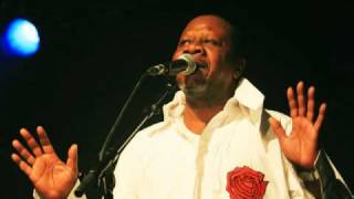 Papa Wemba  ainsi va la vie isifi lokole [upl. by Alyss42]