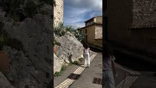 Sunday cartwheeling tinytraveler barroux france provence parcours funday castle luberon hi [upl. by Castro]