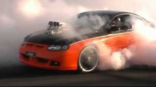 Blown CV8 Monaro Burnout  crazy whips [upl. by Aguste]