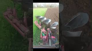 deutz agrotron 110mk2 con arado ovlac de 4 cuerpos deutzfs22charrueploughyoutube [upl. by Gnehc]