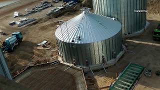 ZeitrafferVideo  Neubau großer Getreidesilos zur Getreideernte Grain Systems Silo Installation [upl. by Azilef]