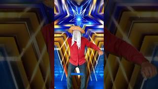 Where is his right arm unbelievable magic that wows everyone americasgottalent magic bgt [upl. by Kreitman464]