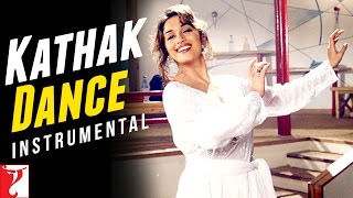 Kathak Dance  Instrumental  Dil To Pagal Hai  Madhuri Dixit Shah Rukh Khan [upl. by Lancaster]