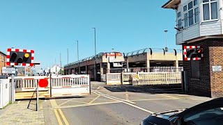 Redcar Central Level Crossing North Yorkshire [upl. by Ris933]