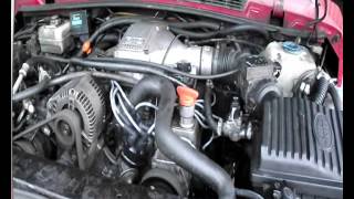 39 litre V8 EFi engine [upl. by Inanak]