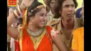 Pili Lugdi Ka Jhala  Top Rajasthani Folk Song In 2013  By Kanchan Sapera [upl. by Notsle]