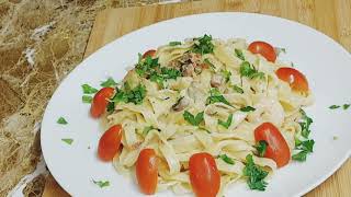 How to make a creamy Tagliatelle family week night Dinner  quick and easy food howto howto [upl. by Ecyrb602]