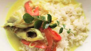 Fish Meen Moilee – How to Make Meen Moilee Recipe Fish In Coconut Sauce [upl. by Olenta]