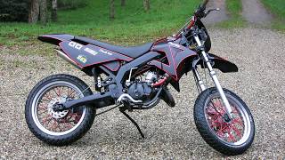 Derbi Senda 2005 70cc koldstart [upl. by Nnylecoj]