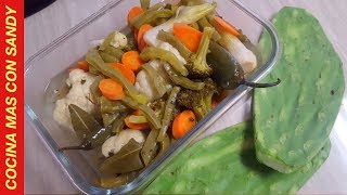 NOPALITOS Y VEGETALES EN ESCABECHE NOPALES Y VERDURAS EN VINAGRE [upl. by Rame]