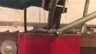 Şerit bileme testere de taşın sıyırdığı yüzey sawmill Sharpening [upl. by Ahsinar662]