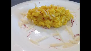 Risotto allá milanese [upl. by Caryl308]