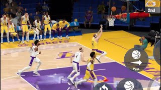 How to do a off the backboard dunk in NBA 2K21 mobile [upl. by Tremain]