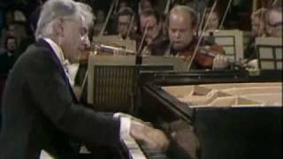 Bernstein performs Gershwin Rhapsody in Blue 22 [upl. by Carney]