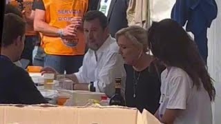 Marine Le Pen Francesca Verdini e Matteo Salvini pranzano a Pontida con prosecco e salamella [upl. by Juley]