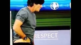 Jogi Löw kratzt am sack und riecht dran [upl. by Corry]