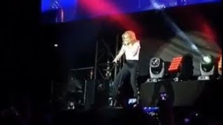 HD  Céline Dion Live 2017 à LYON [upl. by Ecargyram]