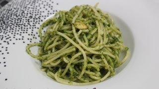 Espagueti al Pesto de perejil  Cocina con David [upl. by Kopple347]