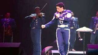 Pedro Fernandez Solo Tu in concert nashville TN 112710 [upl. by Robinet121]