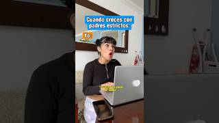 Crecer con padres estrictos 🩴👁️👀shorts tiktokvideo comedia funny humor [upl. by Aonehc]