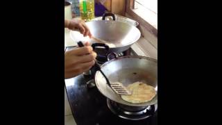 Makin urum ubi  tapioca pancake [upl. by Ocramed]