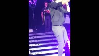 Mme pavoshko en live zénith paris ft kev Adams [upl. by Anytsirhc]