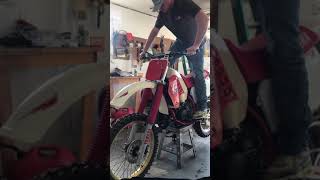 1986 yz125 first start up and restore [upl. by Barbabra]