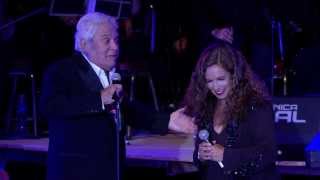 Chico Novarro y Sandra Mihanovich quotAlgo contigoquot  Vendimia 2014 HD [upl. by Seagrave]