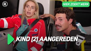 9 uur levens redden met de ambulance  NIEK ZOEKT WERK S02 6  NPO 3 [upl. by Ettenirt717]