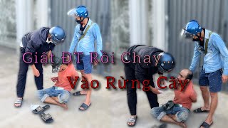 Thiếu Tiền Chơi Banh Bóng Thanh Niên Làm Liều Giật ĐT Rồi Chạy Bộ Vào Rừng Cây [upl. by Adnuhsar129]