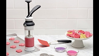 Review OXO Good Grips Cookie Press with Stainless Steel Disks and Storage Case [upl. by Naitsirhk559]