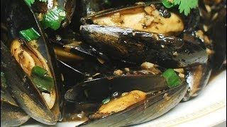 Stir Fry Mussels with Spicy Ginger and black beans sauce [upl. by Hiasi]