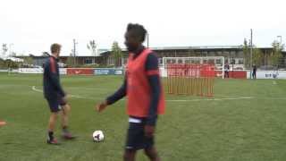 Fantastic FreeKicks EnglandU21s including WardProwse Chalobah Redmond amp Ameobi in training [upl. by Nomad93]