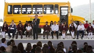 Entrega de Unidades de Transporte Escolar quotSolucionesquot [upl. by Nnasor504]