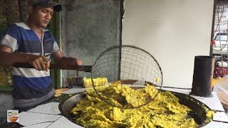 BUKAN MAEN BROO  MASAK KRIPIK BAYAM DENGAN WAJAN 1 METER  BOGOR STREET FOOD BikinNgiler [upl. by Glasgo835]