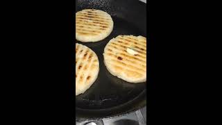 RECETA DE AREPAS DE MAÍZ TRILLADO O MOROCHO [upl. by Eran]