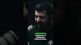 El Paradoja de la Soledad en Ciudades Densas podcastshotrs entrevistashortsvideo [upl. by Ressay]